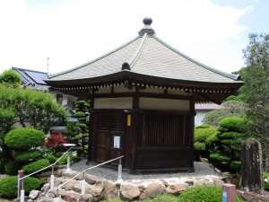 田村神社甲冑堂
