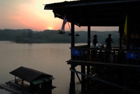 サームプラソープの落日